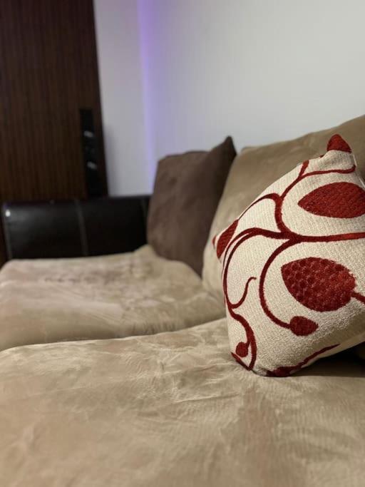 Cozy 3-bed House In Centre Holiday home