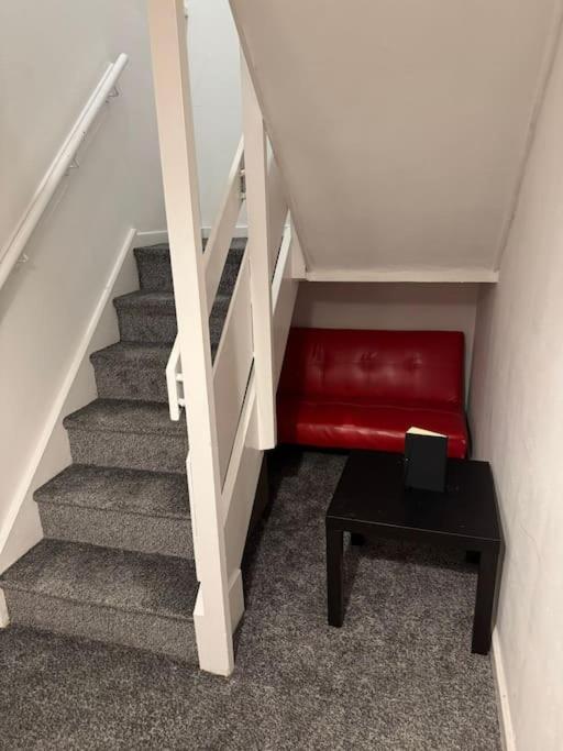 Holiday home Cozy 3-bed House In Centre *